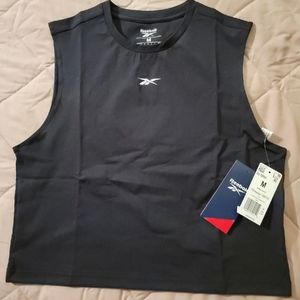 NWT reebok vector crop top